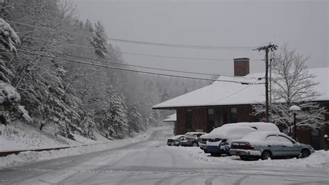 12-14-17 Putney, VT Snowstorm - YouTube