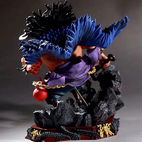 Figurine One Piece L'empereur Kaido avec son Kanabo - Boutique One Piece