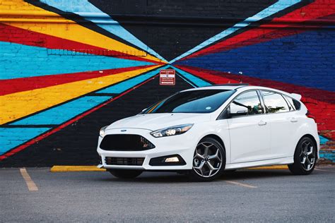 Brand New 2018 Ford Focus ST (ST3/402A) in Oxford White | Ford Focus ST Forum