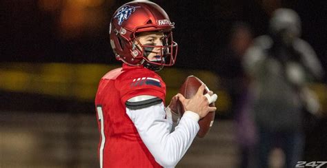 Top-ranked QB Sam Huard breaks Washington state passing record