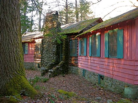 Abandoned Vacation Home in Elkmont Historic District | Flickr