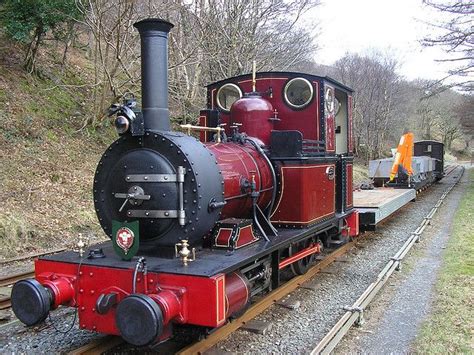 No2 and engineering train at Quarry Siding (Talyllyn Narrow Gauge Railway) | Steam trains uk ...