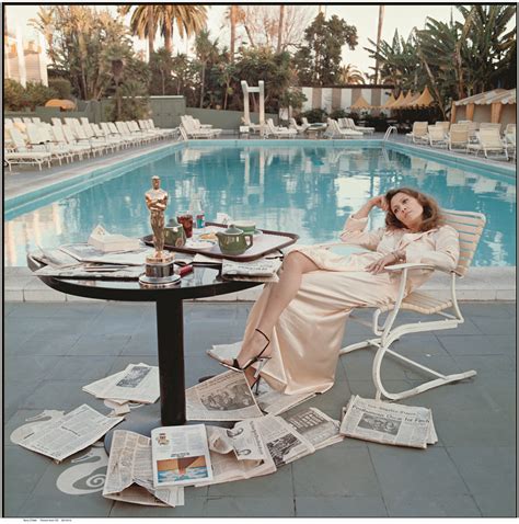 Photograph by Terry O'Neill. Faye Dunaway, Los Angeles, 1977. The ...