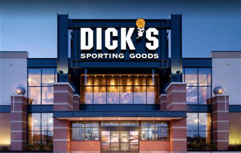 Dick’s Sporting Goods to Open First Golf Galaxy Performance Outlet ...