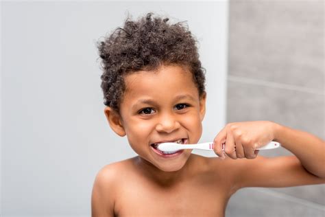 Are Teeth Whitening Products Safe For Kids and Teens? | Hinsdale Dentistry