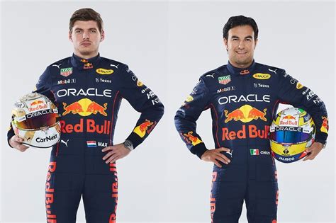 Red Bull F1, 2022 specification racing suit unveiled[F1-Gate .com ...