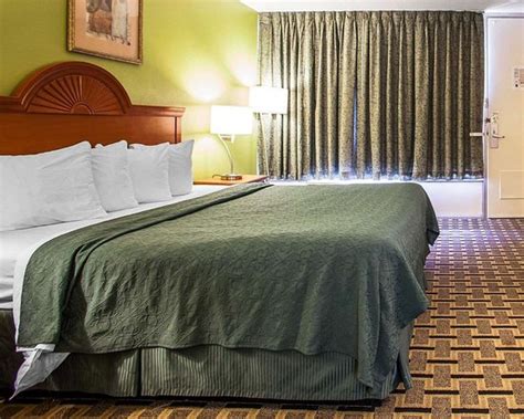 Quality Inn - UPDATED 2018 Prices & Hotel Reviews (Franklin, TN ...