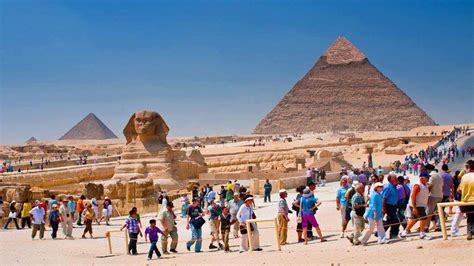 Day Trip to Giza Pyramids and the Egyptian Museum from Port Said Port