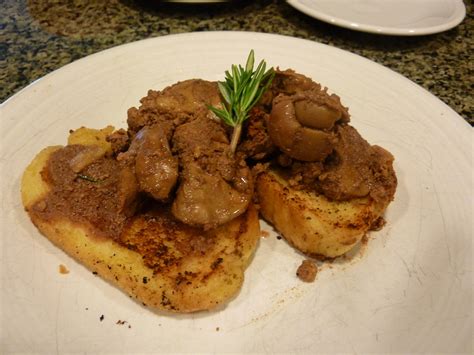 Sauteed Chicken Livers on Garlic Butter Brioche - Food Goblin