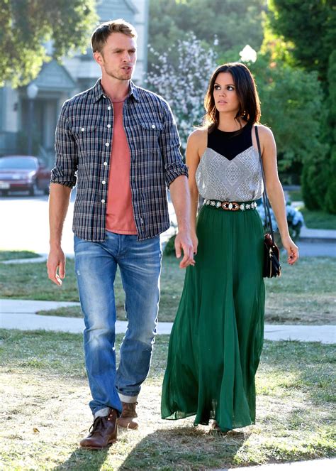 Hart of Dixie Fashion, Style, Clothing, Outfits, and Wardrobe | Zoe hart, Rachel bilson, Zoe ...