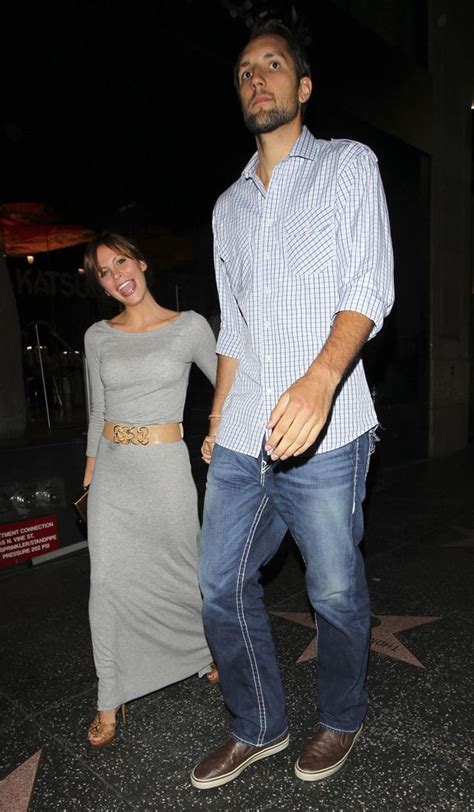 Gia Allemand suicide: NBA boyfriend pays tribute to "beautiful" Bachelor star ~ Nine Gossips