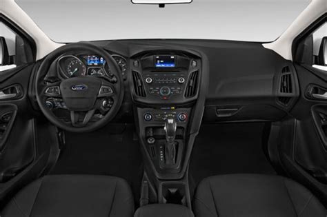 2018 Ford Focus Pictures: Dashboard | U.S. News