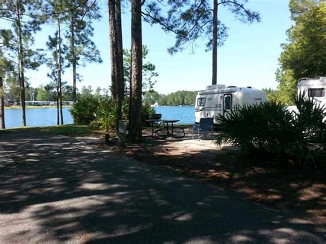 Flamingo Lake RV Resort Jacksonville, Florida | RV Park Campground – CampgroundViews.com