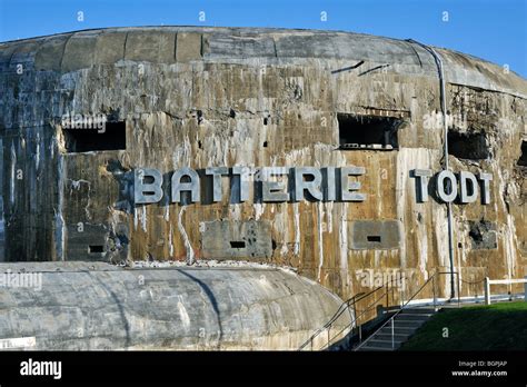 WW2 Atlantic Wall Museum with Second World War Two bunker Batterie Todt ...