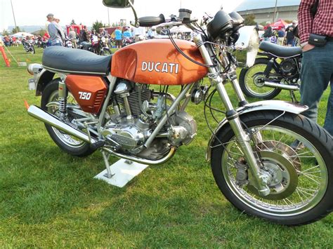 OldMotoDude: 1972 Ducati GT750 on display at "The Meet" 2015 Vintage Motorcycle Festival ...