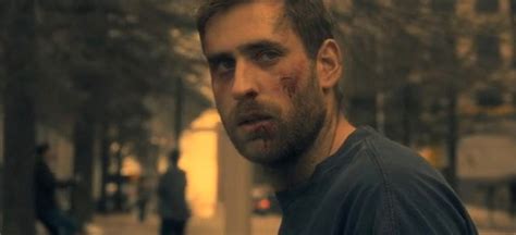 'The Invisible Man' Will Make 'The Haunting Of Hill House' Star Oliver Jackson-Cohen Disappear