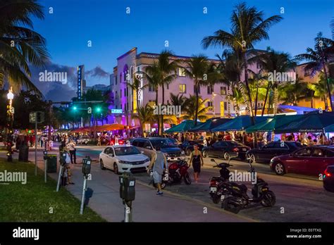 Ocean Drive at night, South Beach, Miami Beach, Florida, USA Stock ...