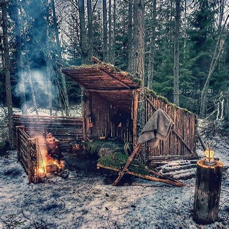 Camping | Primitive houses, Bushcraft, Bushcraft shelter