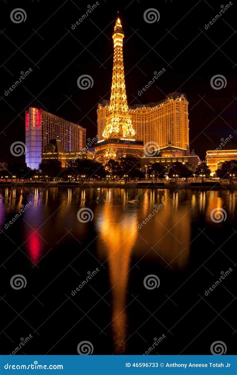 Las Vegas Nightlife Along the Famous Strip Editorial Stock Photo ...