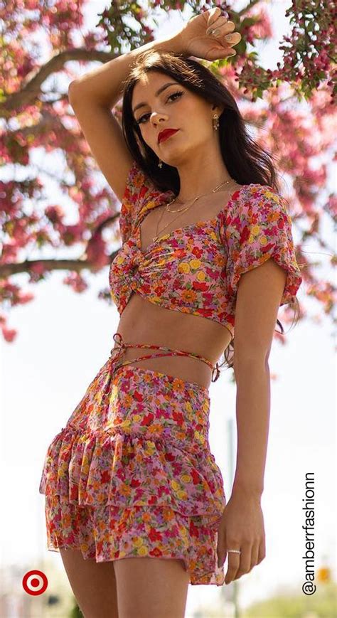 The Top 10 most-shared finds | Floral crop top outfit, Top outfits ...