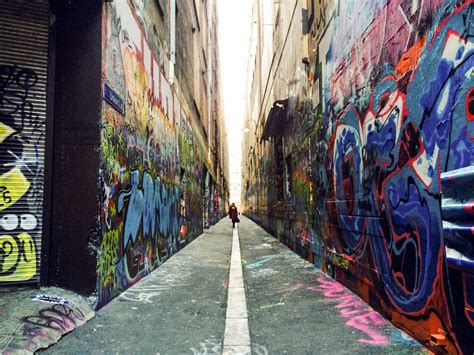 Graffiti-lined alleyway, Melbourne City Center, April 2015. Melbourne ...