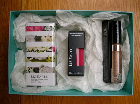 Liz Earle perfume set | The Surrey Edit