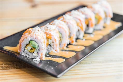 Salmon sushi roll 2241241 Stock Photo at Vecteezy