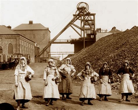 Coal Zoom | The Women Miners in Pants Who Shocked Victorian Britain