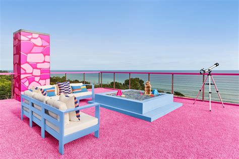 Barbie’s Malibu Dream House Avalible to rent | Shacked