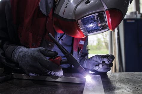 What exactly is ... gas shielded arc welding? - Perfect Welding