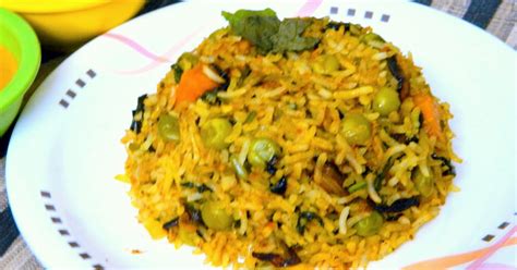 Foodies!!!: Veg Handi Biryani