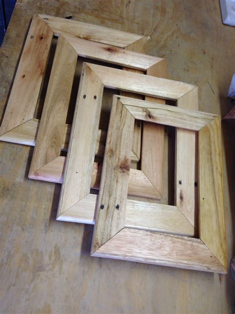 Project 21 Rustic picture frames from pallet wood. Est time per frame - 90 min | Wood picture ...