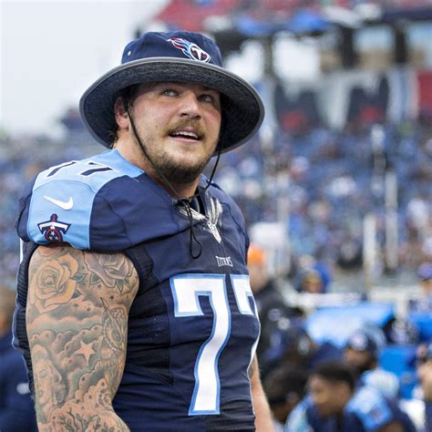 Report: Taylor Lewan, Titans Make 'Progress' in Contract Negotiations ...