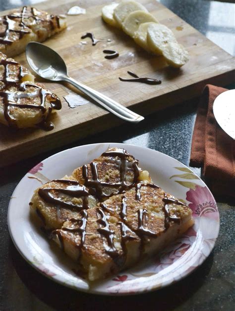 Roti Gulay / Banana Roti / Thai Roti - Thai Banana Roti Recipe ...