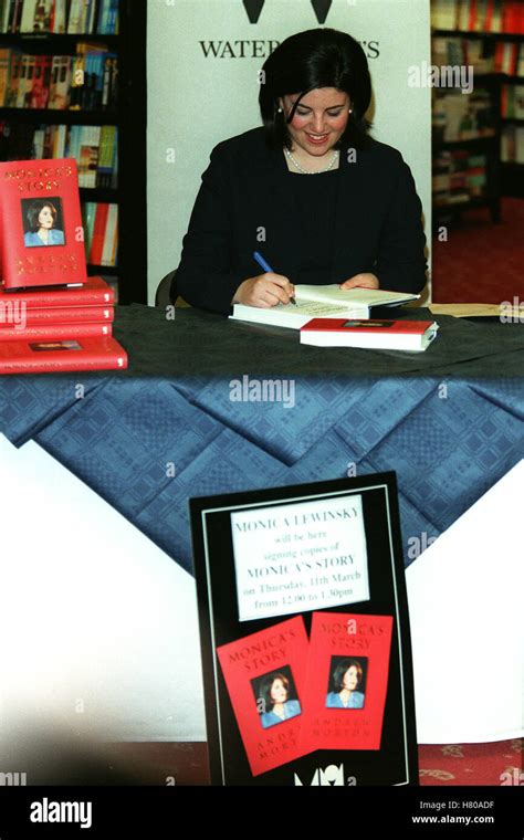 Monica lewinsky book hi-res stock photography and images - Alamy