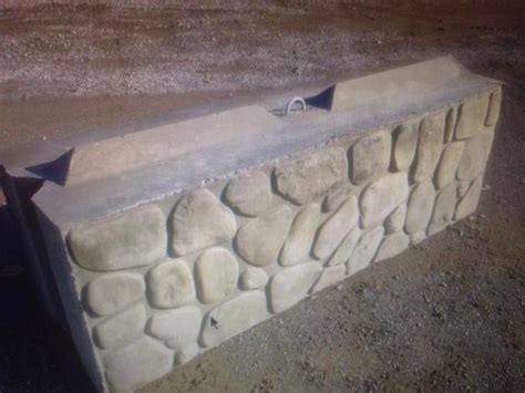 Precast concrete blocks retaining wall - kitlula