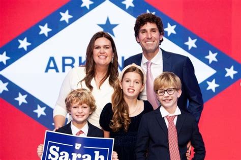 Sarah Huckabee Sanders – Bio, Net Worth, Husband, Age, Family, Party - News Luttecrw.com