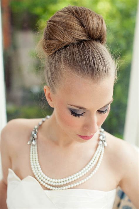 20 Wedding Hairstyles with Bun Ideas - Wohh Wedding