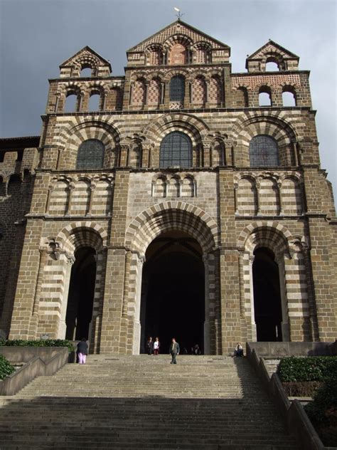 Le Puy-en-Velay Cathedral (Le Puy-en-Velay) | Structurae