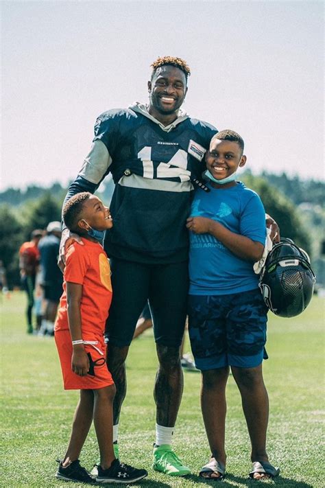 DK Metcalf Brother: Family & More [2024 Update] - Players Bio