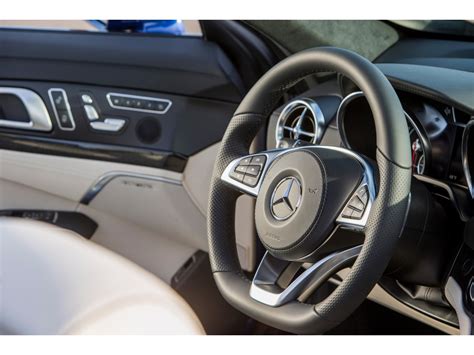 2020 Mercedes-Benz SL-Class: 36 Interior Photos | U.S. News