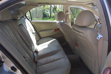 2002 Infiniti I35 - Interior Pictures - CarGurus