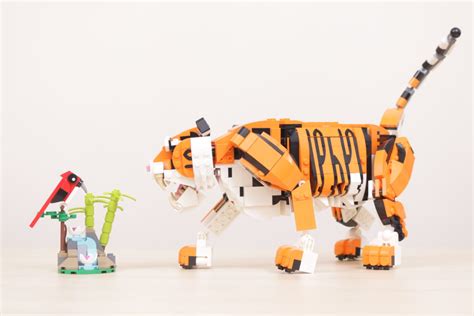 LEGO Creator 3-in-1 31129 Majestic Tiger review and gallery