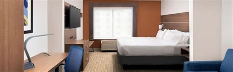 Park Sleep Fly Packages at Holiday Inn Express & Suites from $149/night ...