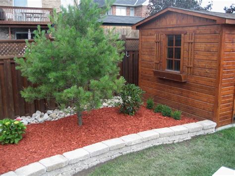 Landscaping Ideas With Red Mulch : Outstanding Red Mulch Landscaping ...