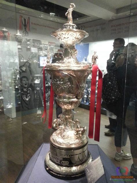 Old Trafford Museum & Stadium Tour - Travelbookworm