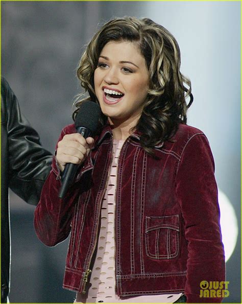 Kelly Clarkson Looks Back on 15th Anniversary of 'American Idol' Win ...