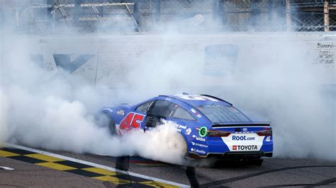 Bubba Wallace wins at Kansas to claim 2nd career Cup victory ...