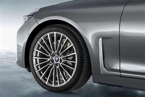 Next BMW 7 Series Could Make Do Without V8, V12 Engine Options ...