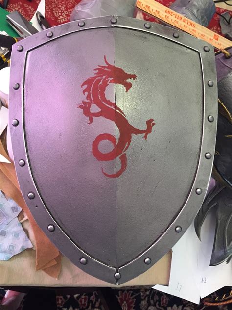 Parts and Krafts : Cheap and Easy Foam Knight Shield